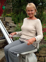 Salvaescaleras acorn exterior con un usuario