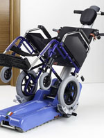 Salvaescaleras oruga con silla de ruedas acoplada