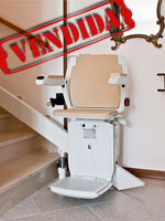 Silla salvaescaleras curva Acorn 80 de segunda mano.